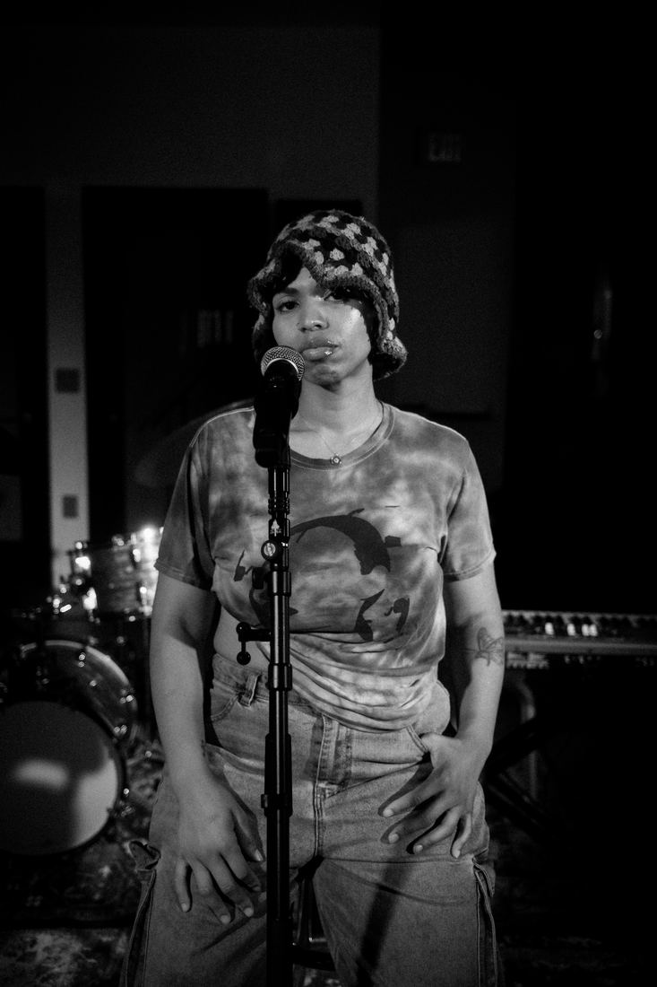 Singer at the microphone, black and white